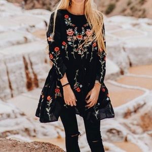 Flower embroidered dress 👗 🌸 🌺